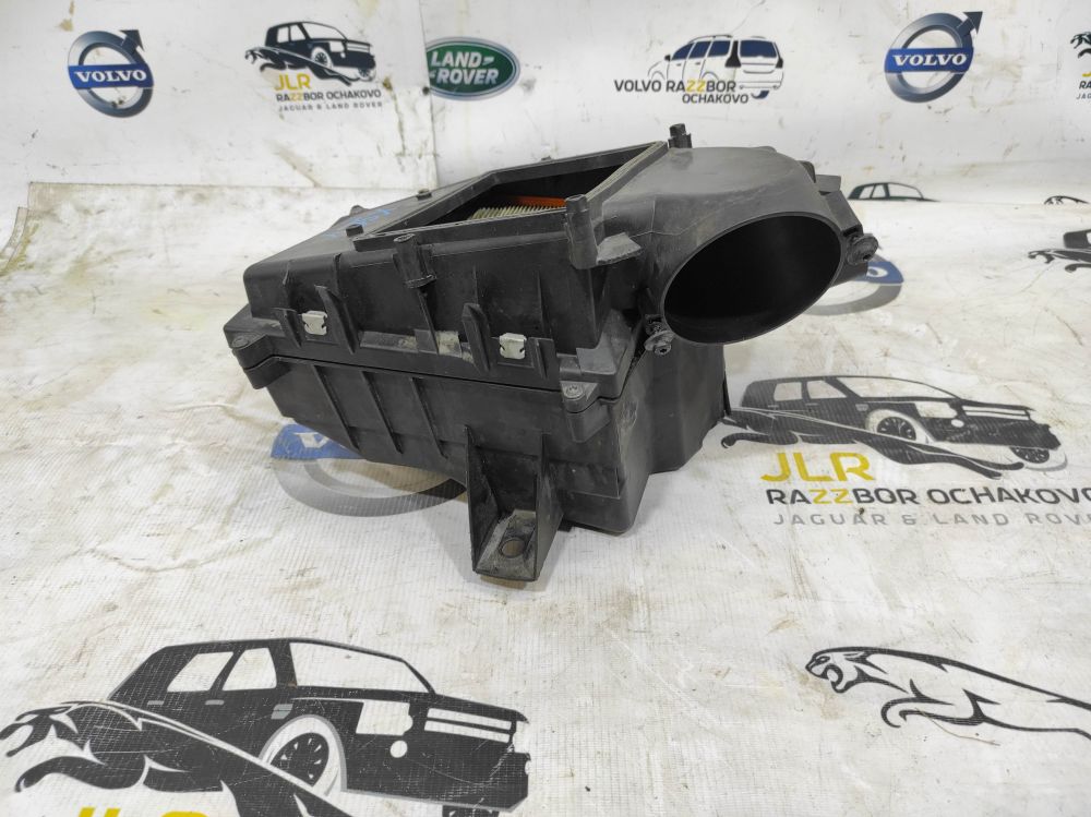 Корпус воздушного фильтра Volvo XC70 V70 S60 2006-