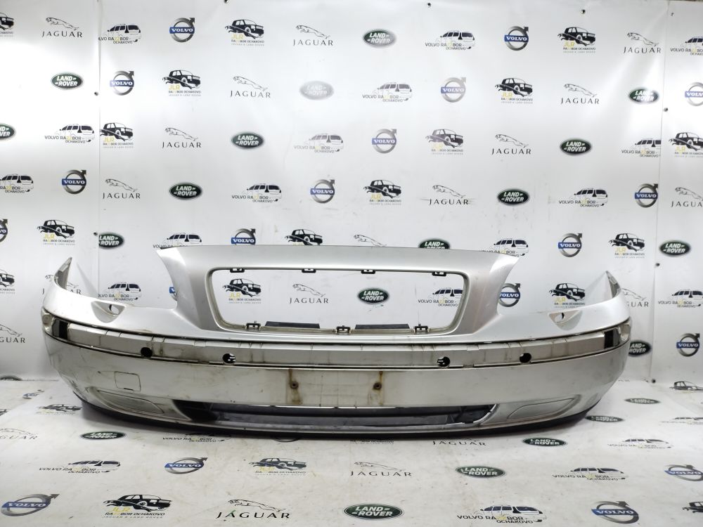 Бампер передний Volvo V70 2000-2004 Дорестайлинг