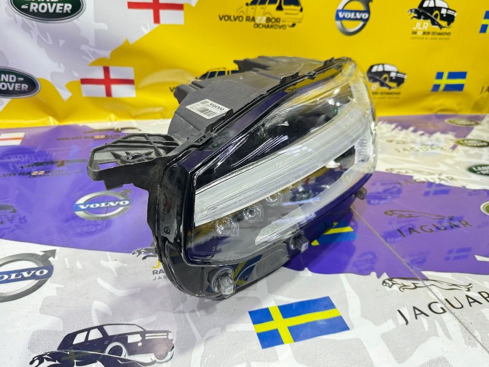 Фара led Volvo XC90 SPA 2015-2019 Трещина стекла