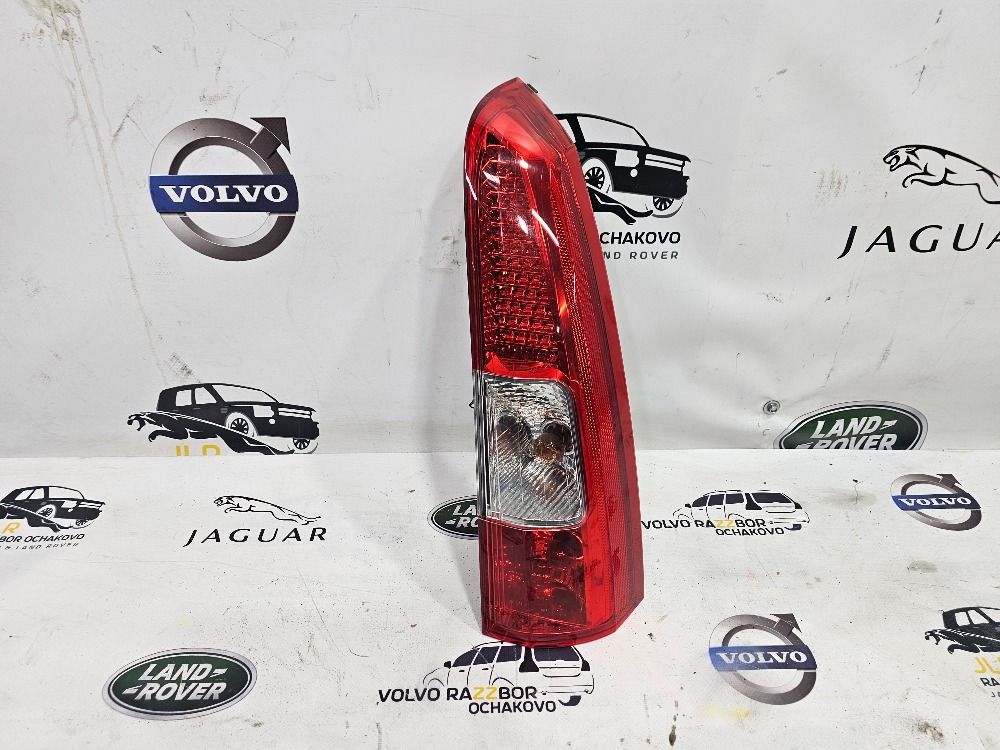 Фонарь задний верхний правый Volvo XC70 160986