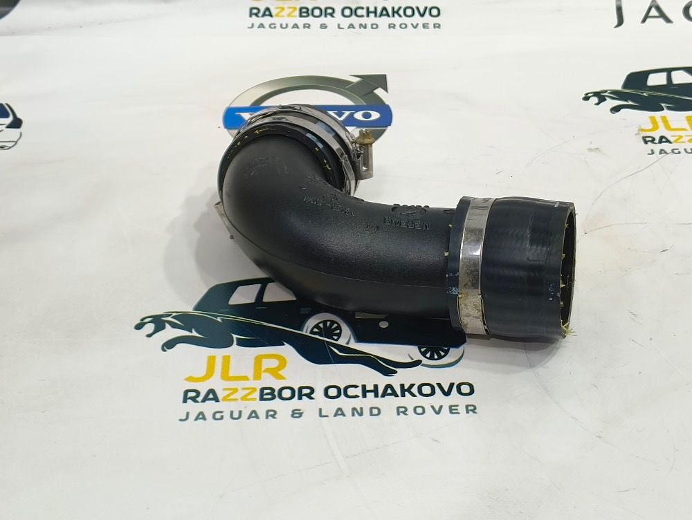 Патрубок интеркулера Volvo XC90 D5244T 31338572