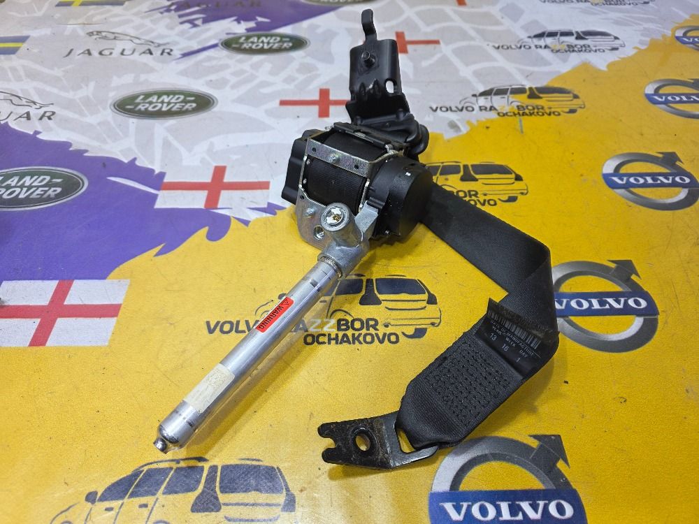 Ремень задний правый Volvo V70 XC70 39821977 P3