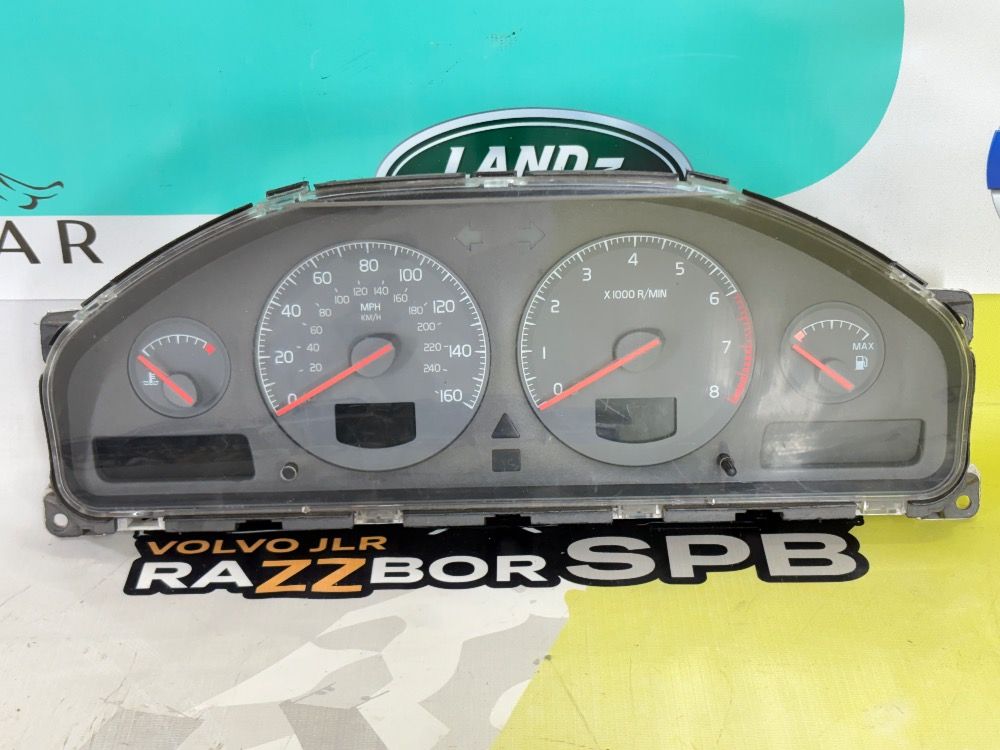 Панель приборов Volvo S60 S80 XC70 1998-2004 KMH