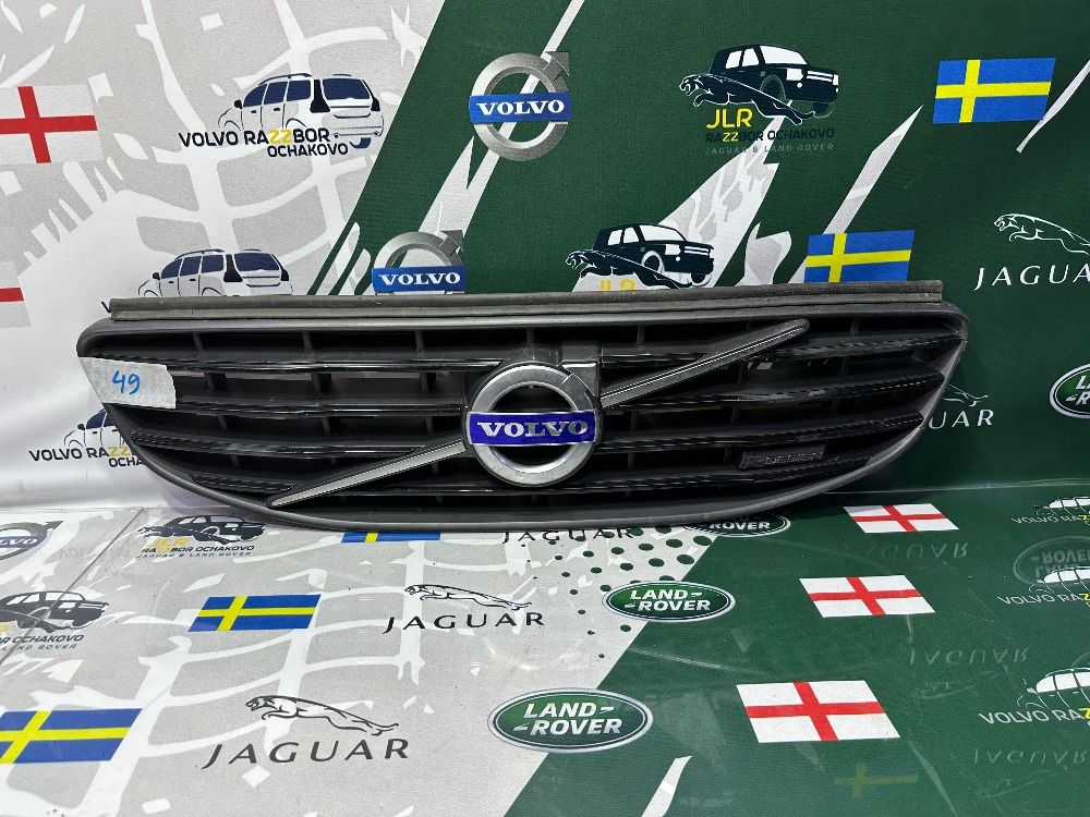 Решетка радиатора Volvo XC60 2013-2018 Рестайлинг