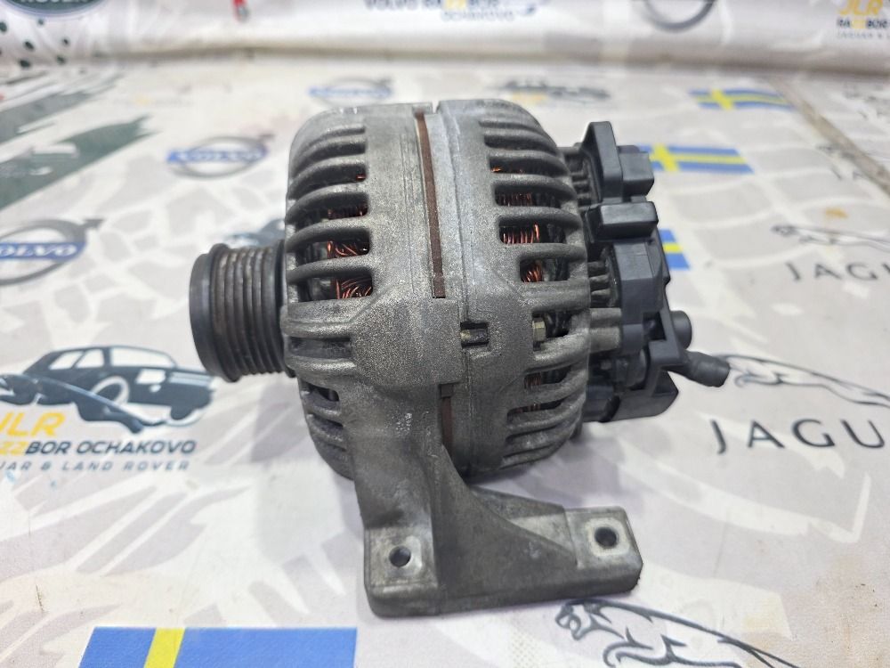Генератор на 160А Volvo S60 V70 XC70 XC90 30667788