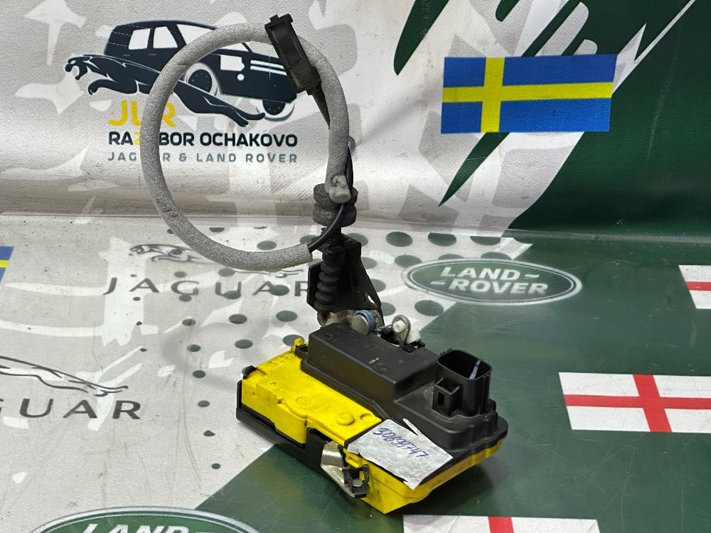 Замок двери передней левой Volvo S60 S80 XC70 XC90